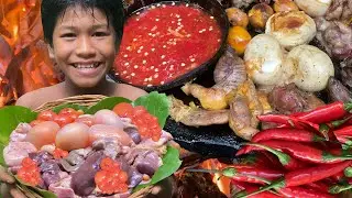 Decko streams, chapter: Primitive Foodie KH #017 Eating Delicious Unlaid Chicken Eggs on the Rock