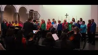 Polizei Frauen Chor singt 