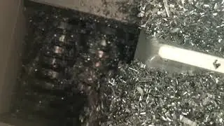 ARP F&ouml;rdertechnik mit Zerkleinerung / ARP double screw conveyor and shredder for Aluminium chips