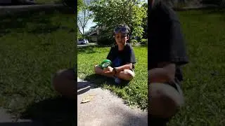 How to burn a leaf with a magnifying glass