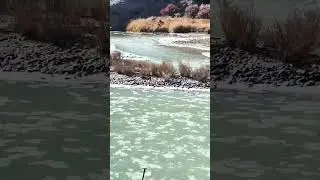 ice on the surface indus river 😍 #bro #gref #brogref #river #winter #cool #riverland