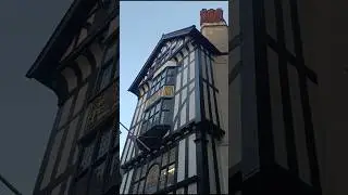 Tudor style building 😍