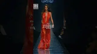 She&rsquo;s majestic ✨ Gisele B&uuml;ndchen runway moments #90s #supermodel #giseleb&uuml;ndchen #model #fashion
