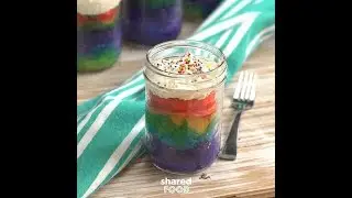 Rainbow Cake in a Mason Jar