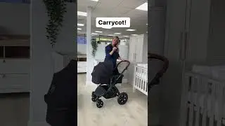 Ickle Bubba Stomp Luxe 2 in 1 Pushchair & Carrycot - what's included