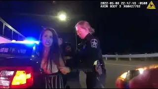Women Fights Cops And Goes Sovereign Citizen During Arrest