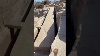 Незаконченный мегалитический обелиск в Египте