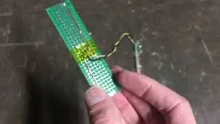 Passive radio repeater for two different frequencies