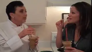 PUMPKIN PIE SMOOTHIE (Sugar and dairy-free!) The Chef and The Dietitian - Episode 19