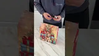 The right way to pack a present!✅🎁 #smart #giftpack #idea