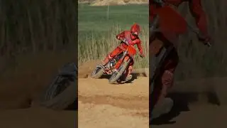 EX 250 - How good does this weapon sound?! 😍#GASGAS #GetOnTheGas #OffRoad #2Stroke #DirtBike