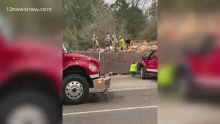 Mack truck slams into abandoned building, killing driver near Kountze