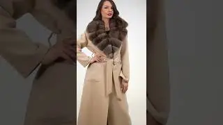 Woman&rsquo;s Coat in Cashmere by Loro Piana color Ecru with Russian Sable trimmed Notch Collar