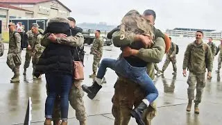 Soldiers Coming Home After a 9 Month Deployment to the Middle East