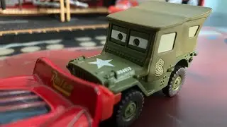 Mattel Disney Cars 1 - Pit Crew Member Sarge