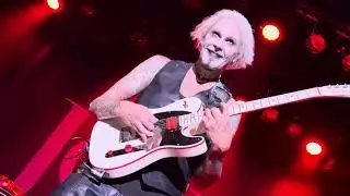 John 5 &ldquo;Crank it&rdquo; live