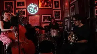 Simon Abbud Trio Tocando 