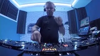 Welcome to the SYNCDICATE by Mike Mauri. Every Thursday at 11PM