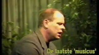 Play-backshow bij Landsmeerse speeltuinvereniging Jonge Kracht gefilmd door J. Noordenbos in 1992
