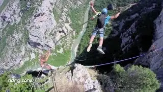 Saut pendulaire avec les recordmen du monde (Riding Zone)