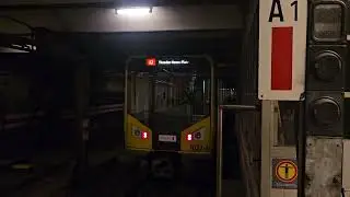Ausfahrt von der U2 aus den Bahnhof Theoder-Heuss-Platz Richtung Abstellung mit HK06 1012-1