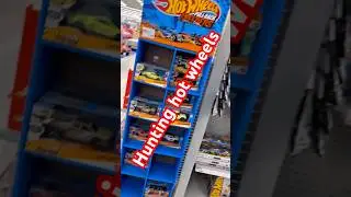 Hot wheels hunting at USA #hotwheels #hotwheelscars #hw #hotwheelscollector #diecast