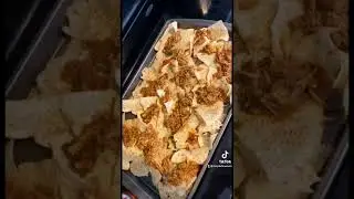 Quick pulled pork nachos. Have you had these before? What&rsquo;s your favorite homemade nachos?