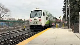 GO Train Arriving and Departing Kennedy Station