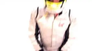 F1 Star hops to it for Sport Relief