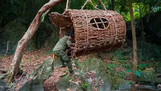 flying treehouse shelter high up in the trees. Survival skills for going into the forest alone.