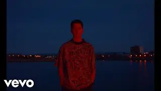 Pinkish Blu - Red Hot Moon (Official Video)
