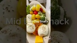 My mid day snack Broccoli, Eggs, Cheese & Tomato 😇 #snacks