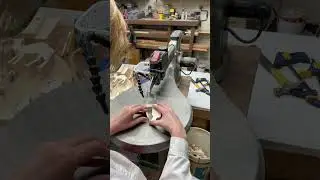 Scroll saw cutting a wiseman for a nativity shelf sitter ❤️💚  #woodworking  #pine