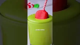 Celebrate Grinch-mas with these Grinch Cake Pops #shorts