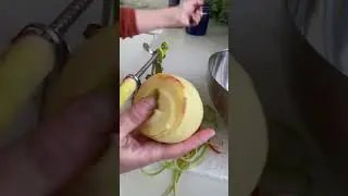 Magical Apple Peeler Corer Slicer Machine