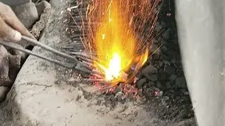 Ironsmith is live.#india#blacksmith is very hard work in our country.#Usa 