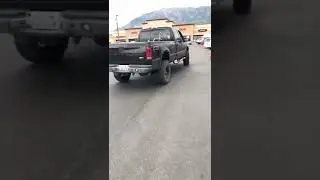 6.0 powerstroke sounds like a jet (turbo whistle)
