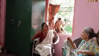 There are two old owmen talking about Shri Ramochandra, that is Hanuman listening😯