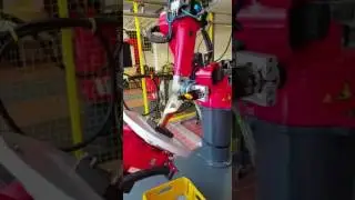 Robot Beer Bottle Cap Opener - Amazing Technology