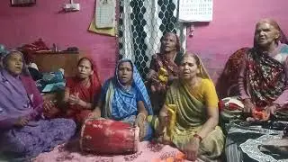 # nimadi bhajan narmada maiya