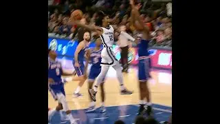 Ja really tried to get this poster on Mitchell Robinson 😱 | #shorts