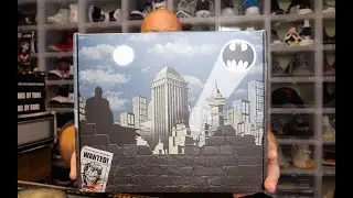 Opening the November 2020 The World's Finest Collection BATMAN & JOKER Mystery Box