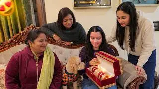 Chhoti Bahu ke Liye Aaya Chooda | Neetu ne Mehndi Lagayi