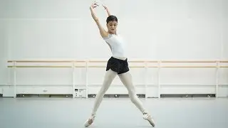 Aletta Collins rehearses new ballet Blue Moon with an all-female cast (The Royal Ballet)