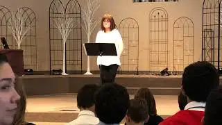 Debbie Owens leads worship at Stoneybrooke