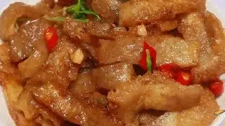 大厨教我猪皮这个做法，入口松软多汁，一个人3大块钱不够吃