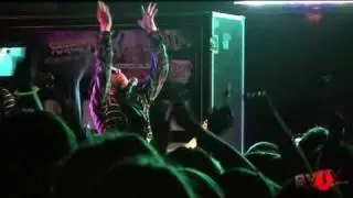 Family Force 5 - 