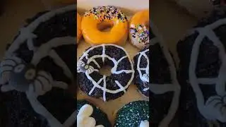 Krispy Skreme Haunted House Donuts 2022 Reveal | Krispy Kreme Halloween Donuts | #shorts  DevineEATS