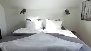 Hotell-l&auml;genhet, 2:a i H&auml;stbacken mitt i Visby innerstad - st&auml;dning, lakan och hotellfrukost ing&aring;r