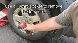 Замена заднего ступичного подшипника Honda Element. Для полноприводной модели показана та же проц...